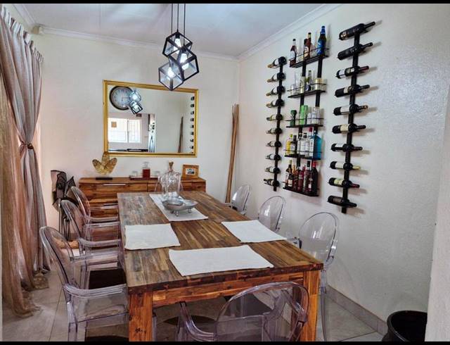 3 BEDROOM SIMPLEX FOR SALE IN BIRCHLEIGH NORTH